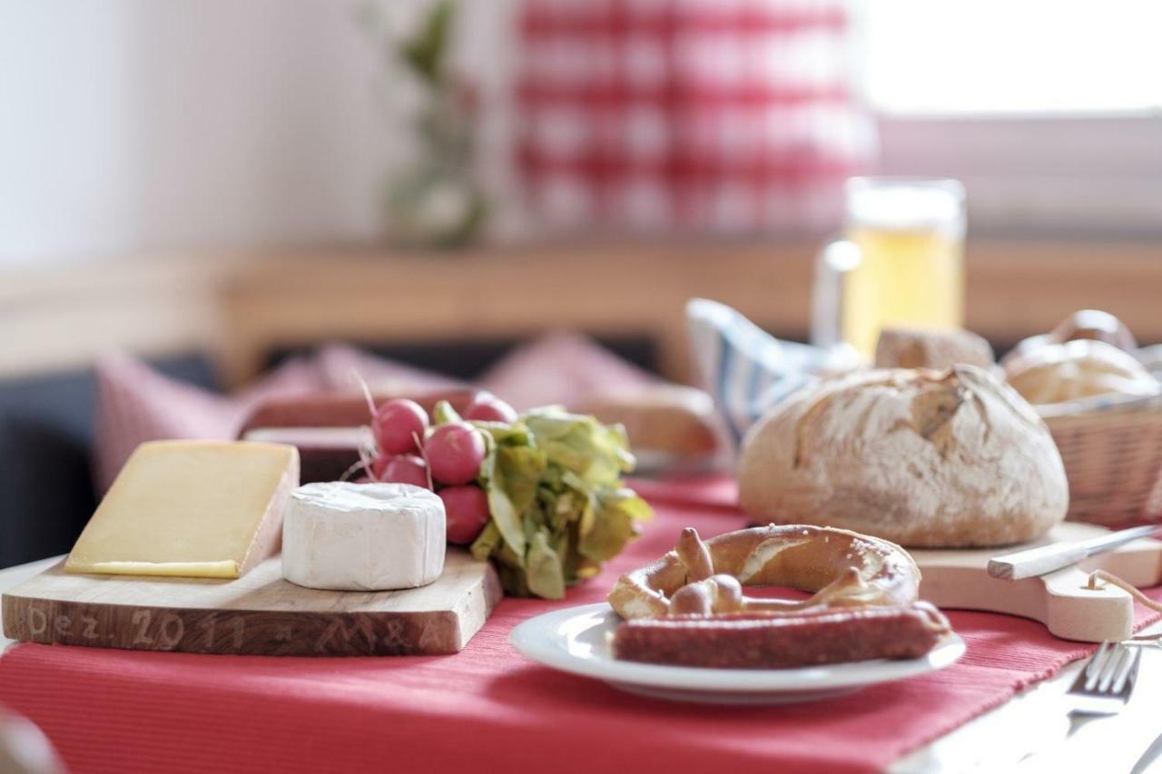 Ferienwohnungen Dorfhaus Oberstdorf Bagian luar foto